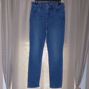 Old Navy Size 8 Dark Blue Straight Jeans